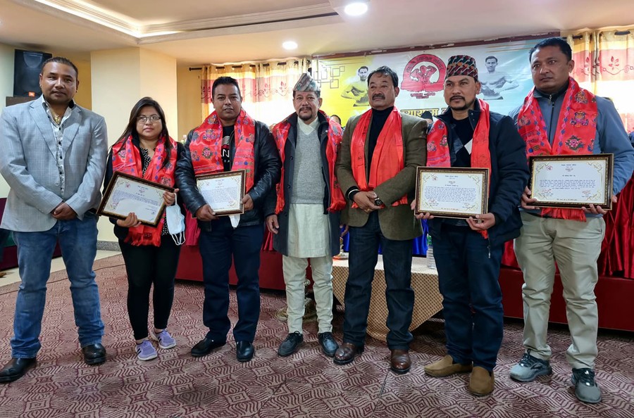 नेपाल ब्यायाम मन्दिरद्वारा खेल पत्रकार सम्मानित