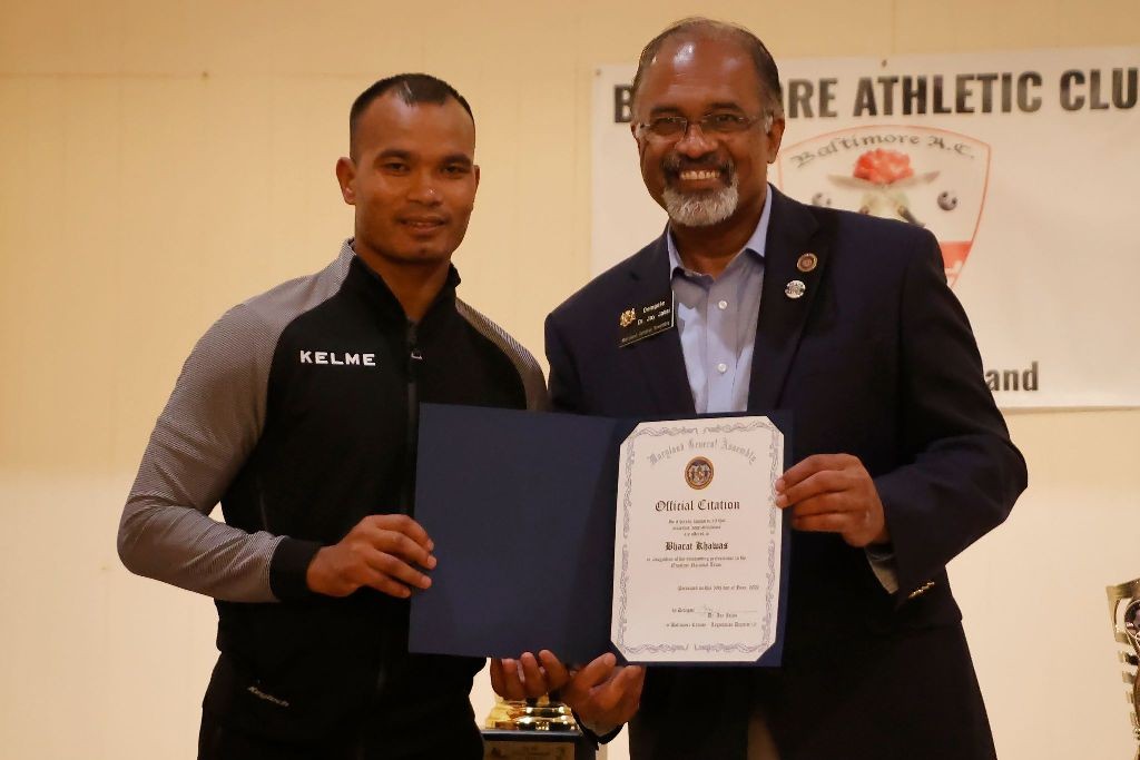 भरत र नवयुग सम्मानित