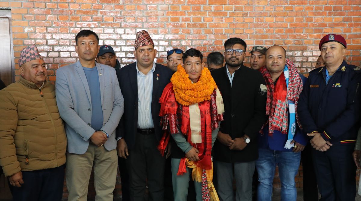 विश्व बक्सिङका पदक विजेता चन्द्रको भब्य स्वागत