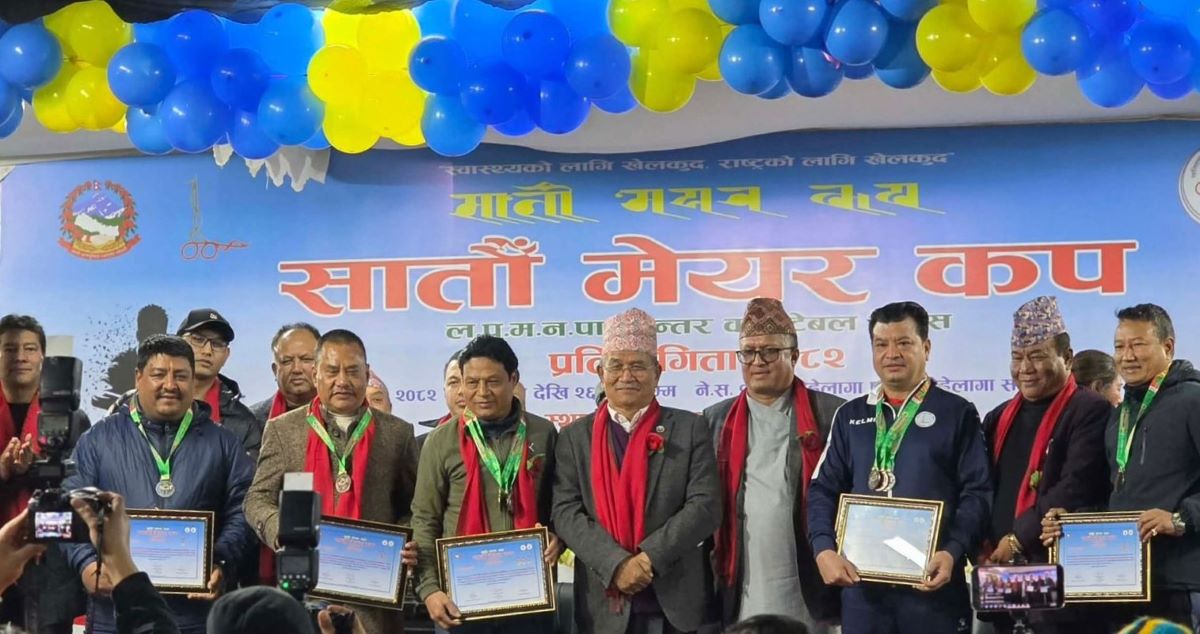 वडा ८ लाई टिम स्वर्ण