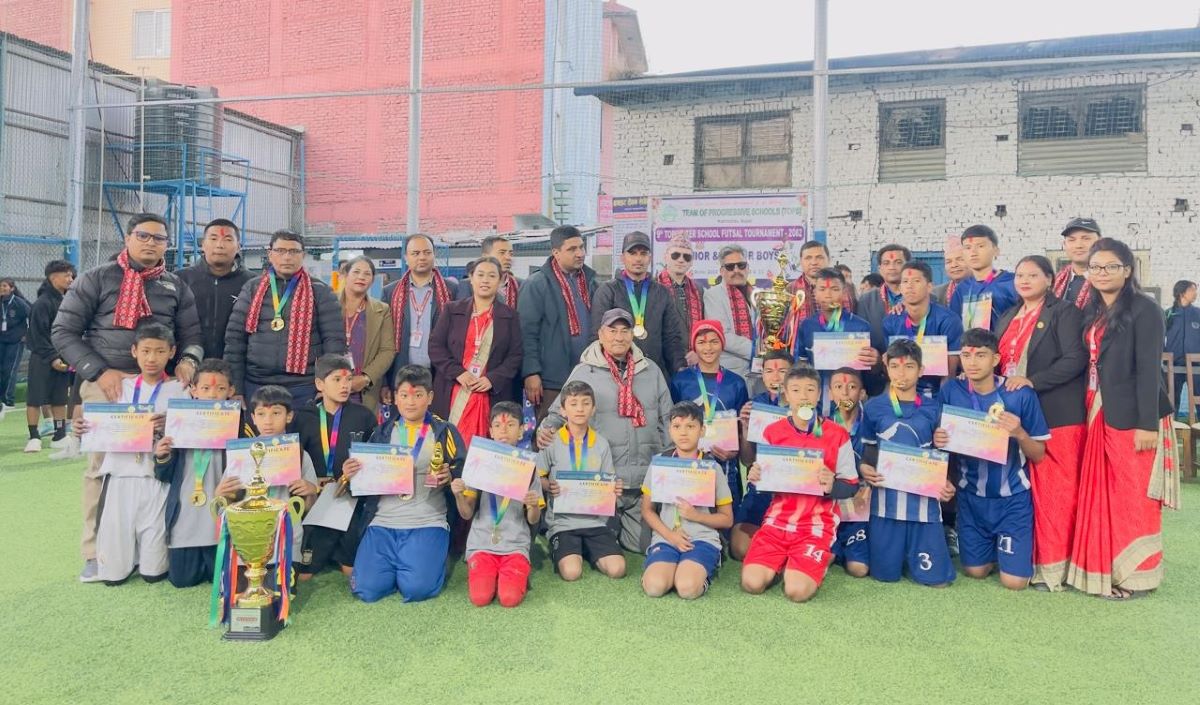 ह्वाइट हेभेन र वेदव्यासलाई उपाधि