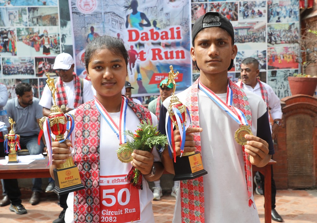 डबली सर्किट रनमा सफल पुन र सांग्रिला श्रेष्ठ पहिलो