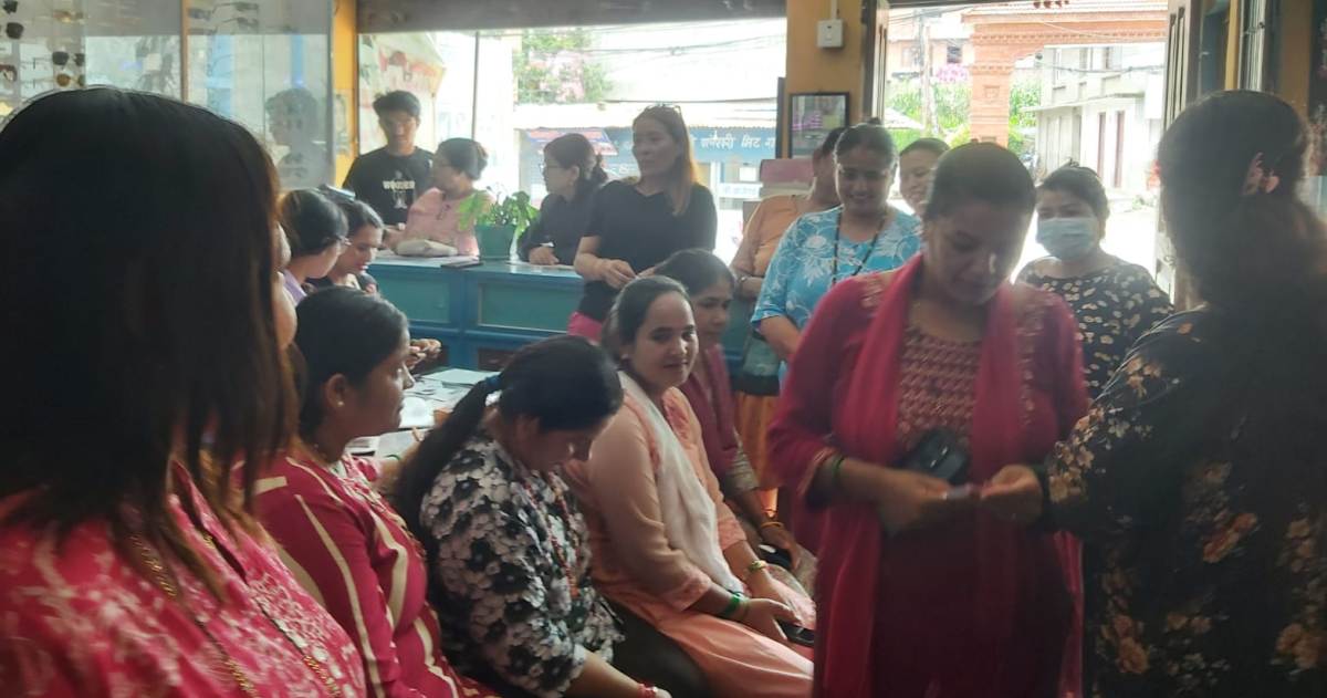 चेम्बरद्वारा एक सयबढी महिलाहरुले स्वास्थ्य परिक्षण सम्पन्न 